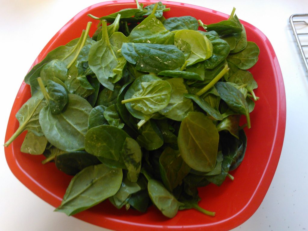 ECRASE DE POMME DE TERRE CABILLAUD et EPINARDS FRAIS EN SALADE